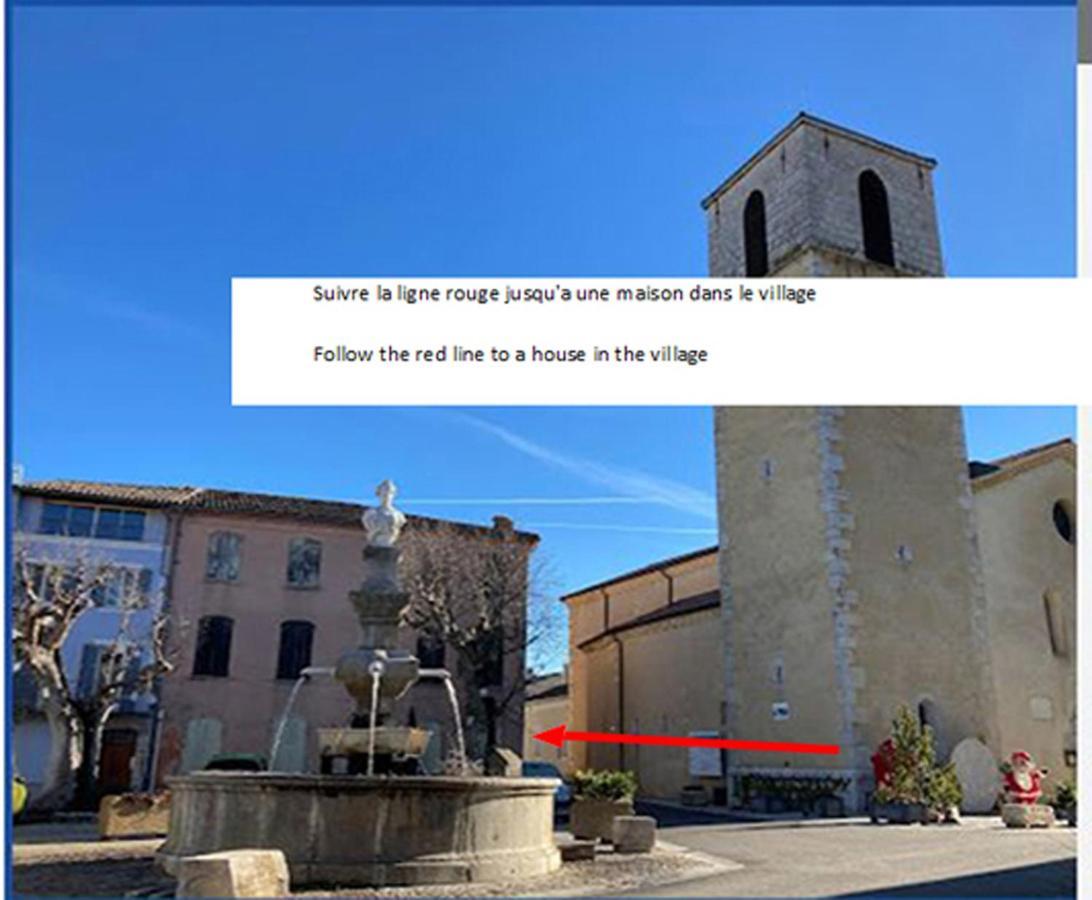 Une Maison Dans Le Village Ribiers Esterno foto