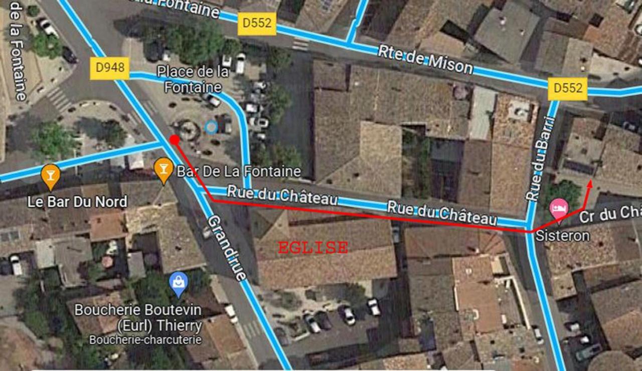 Une Maison Dans Le Village Ribiers Esterno foto